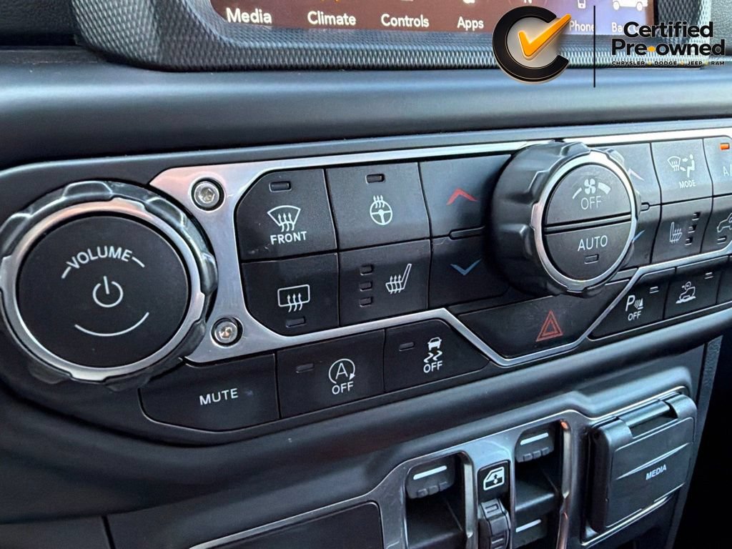 Certified 2022 Jeep Gladiator Overland AWD/4WD image 76