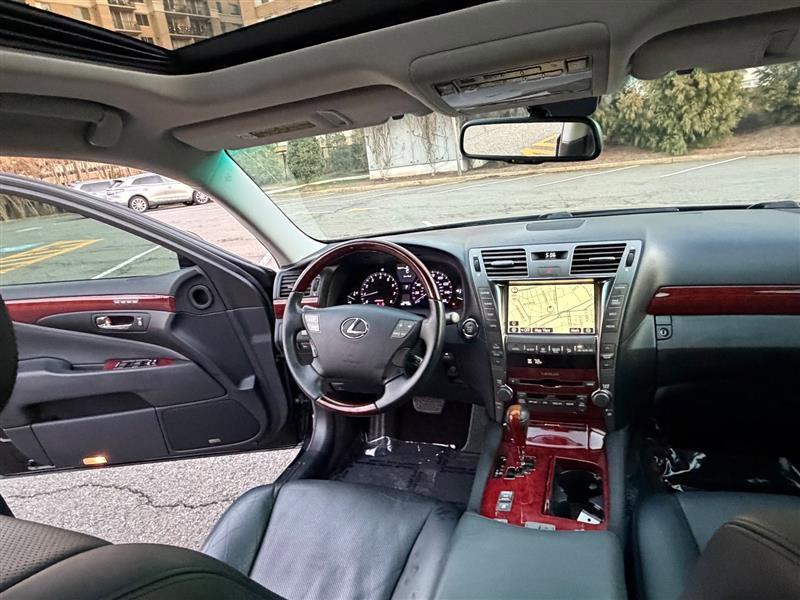 Used 2008 Lexus LS 460 image 24
