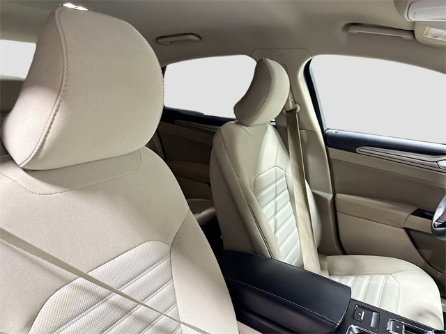 Used 2018 Ford Fusion SE w/ Fusion SE Technology Package image 26