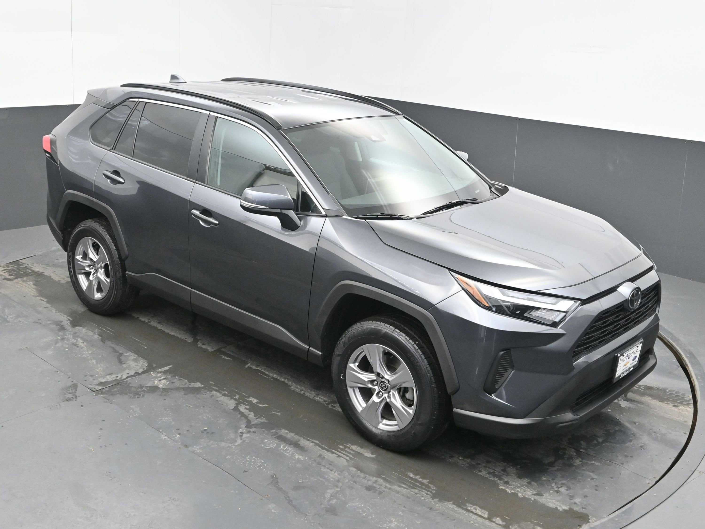 Used 2023 Toyota RAV4 XLE image 33