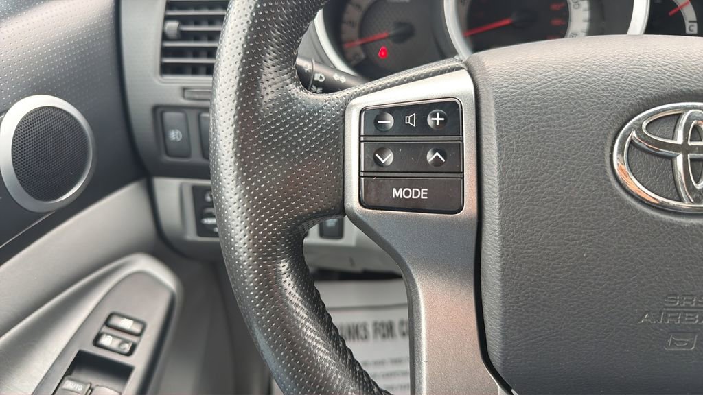 Used 2012 Toyota Tacoma 4x4 Double Cab w/ SR5 Pkg image 32