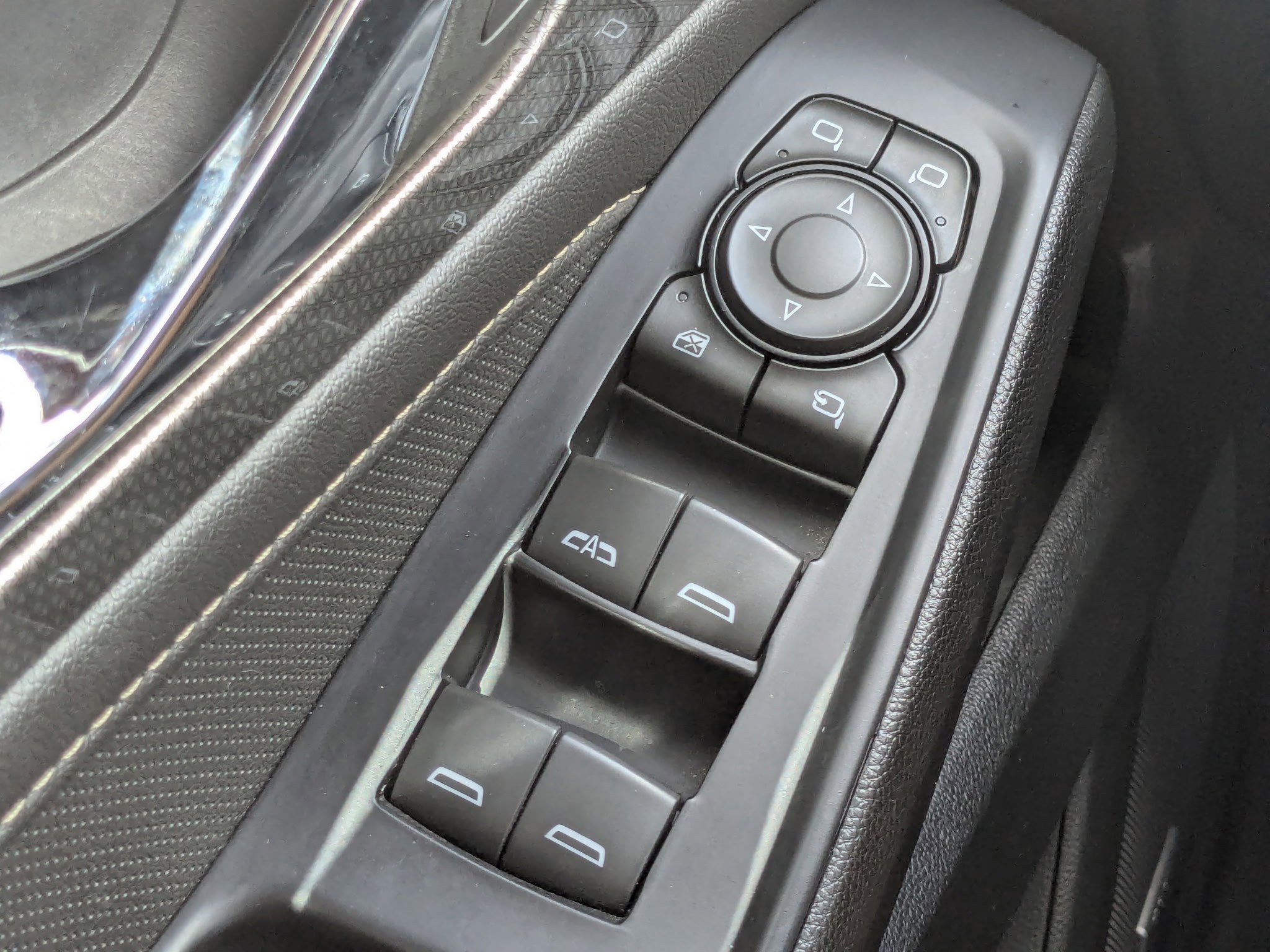 Used 2023 Chevrolet Traverse Premier image 26