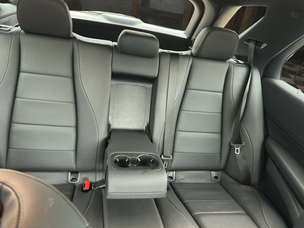 Used 2025 Mercedes-Benz GLE 350 4MATIC image 11
