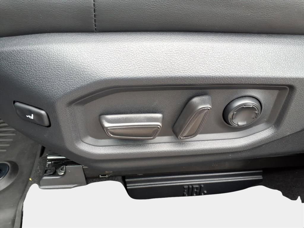 Used 2022 Toyota Tundra Platinum image 15