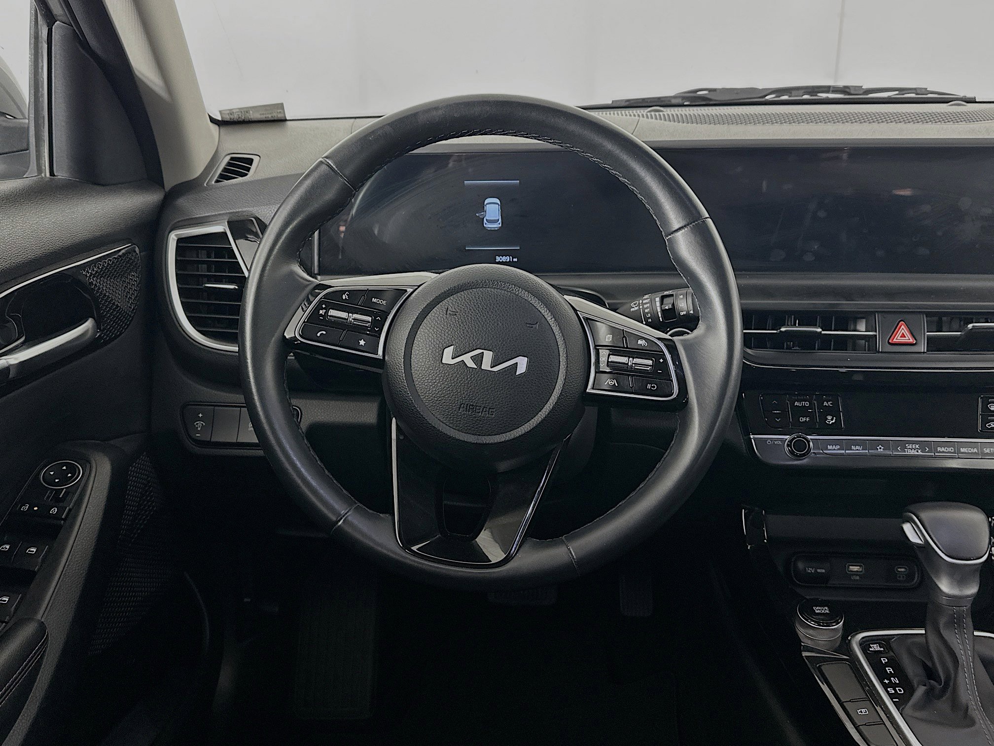 Used 2025 Kia Seltos S image 18