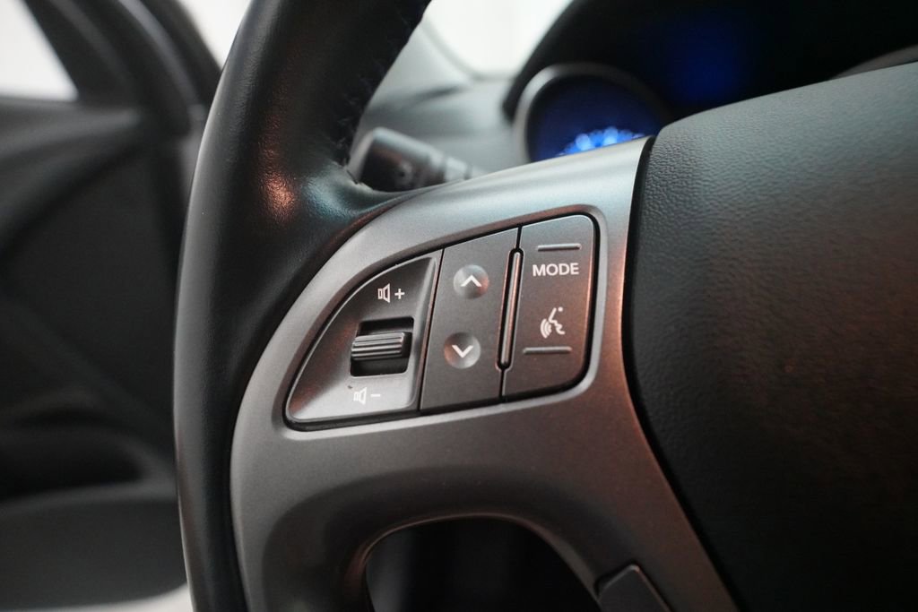Used 2015 Hyundai Tucson SE AWD/4WD image 17