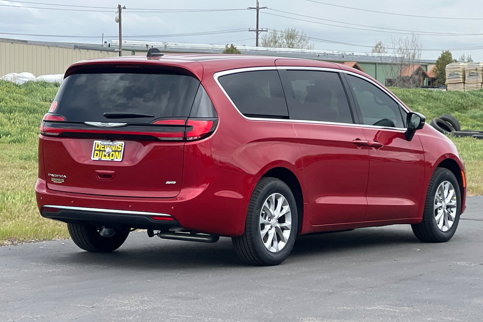 New 2026 Chrysler Pacifica Select AWD/4WD image 6