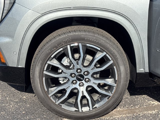 New 2027 GMC Acadia Denali Ultimate w/ LPO, Floor Liner Package FWD image 29