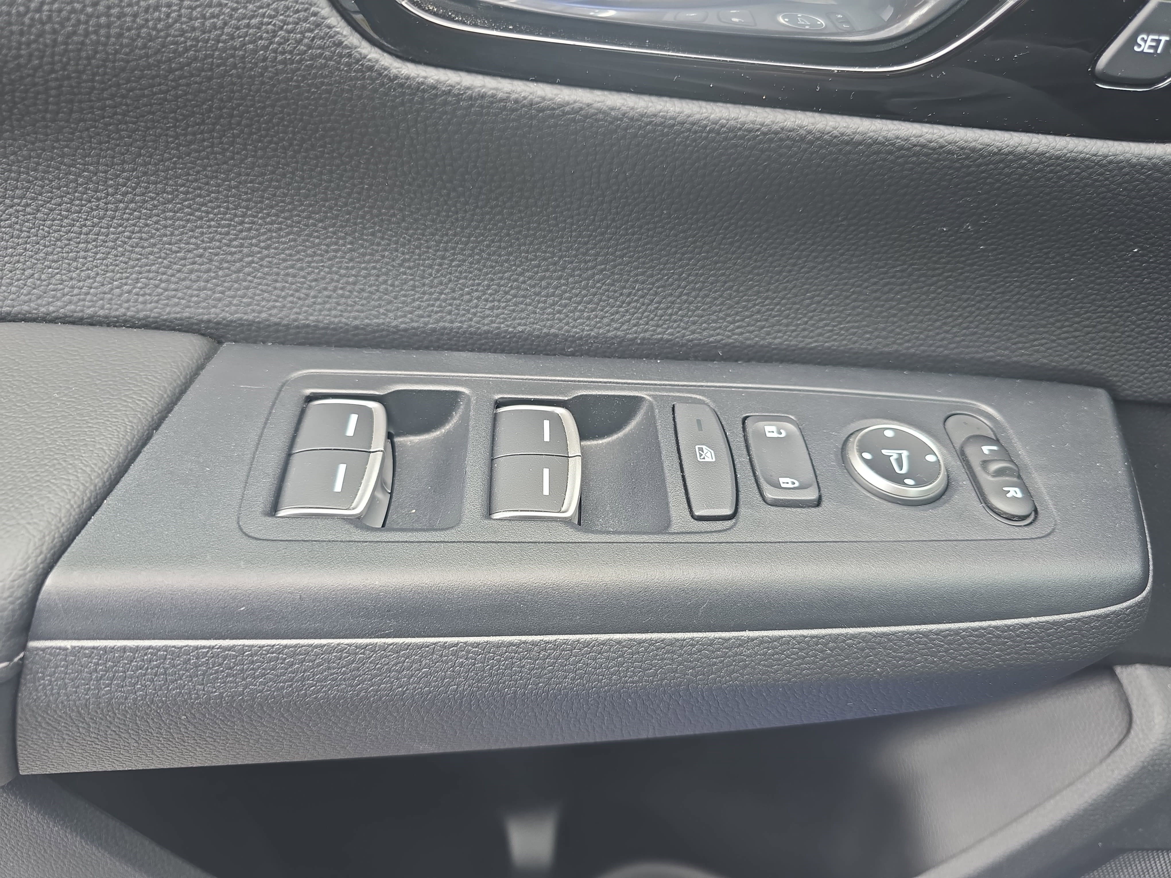 Used 2024 Honda CR-V EX-L image 28