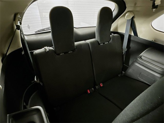 Used 2014 Mitsubishi Outlander ES image 23