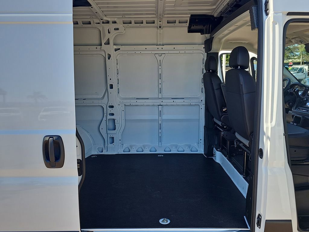 New 2026 RAM ProMaster 1500 w/ Convenience Group image 12