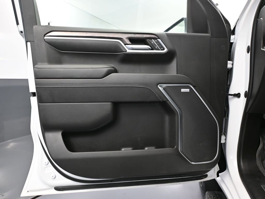 Used 2023 Chevrolet Silverado 1500 LTZ image 22