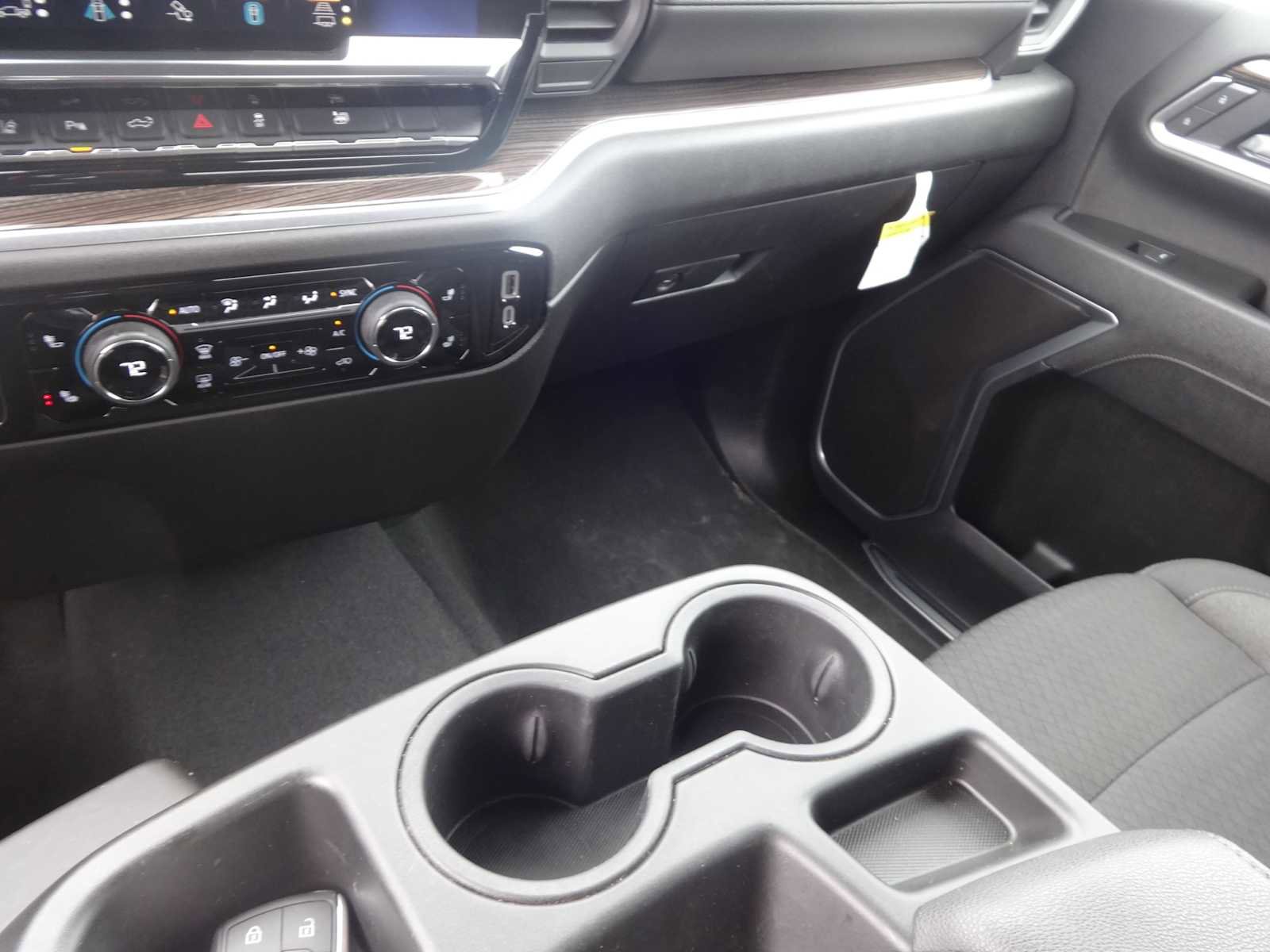 Used 2025 Chevrolet Silverado 3500 LT w/ Safety Package image 25