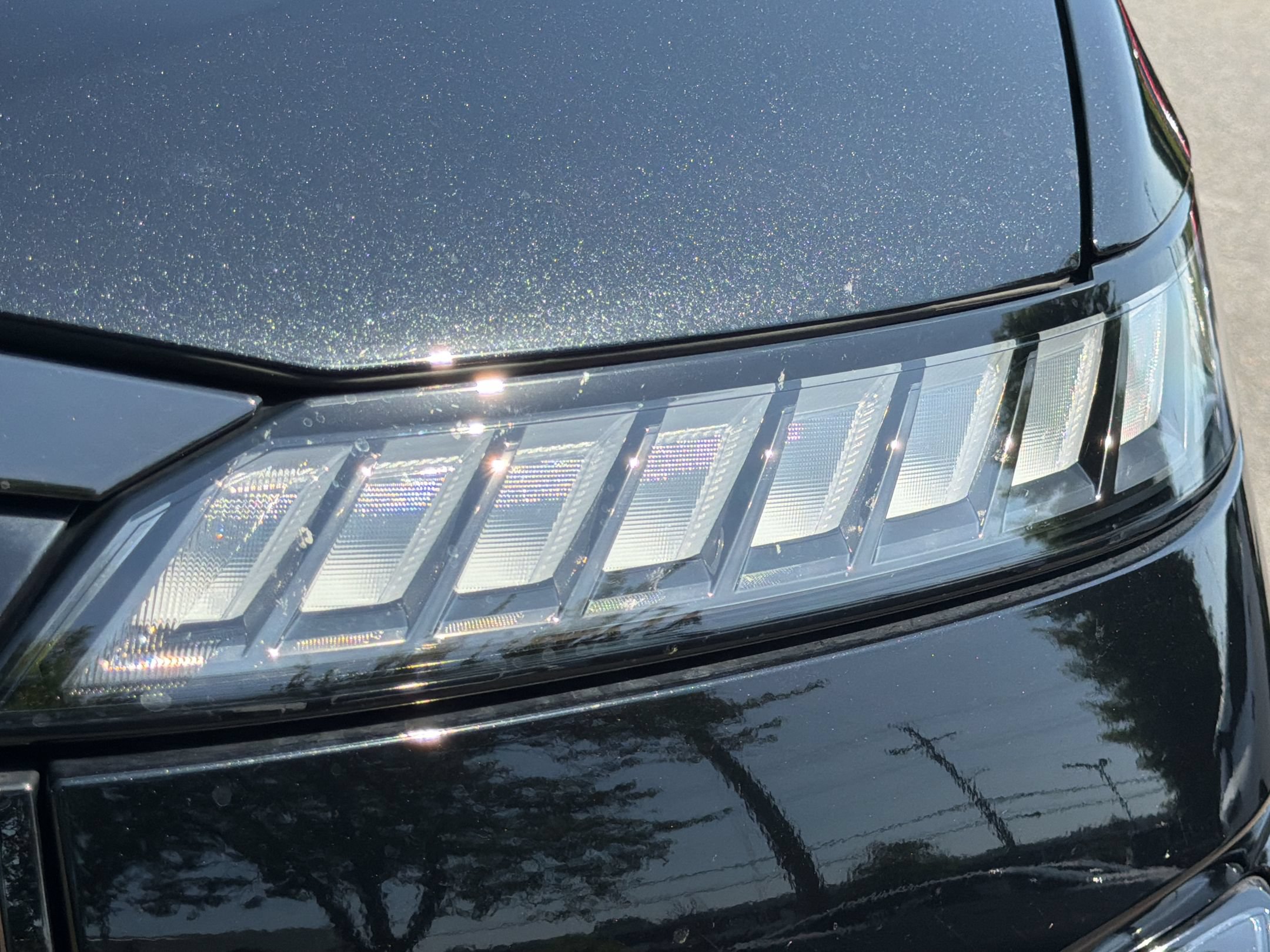 Used 2025 INFINITI QX80 Autograph AWD/4WD image 12