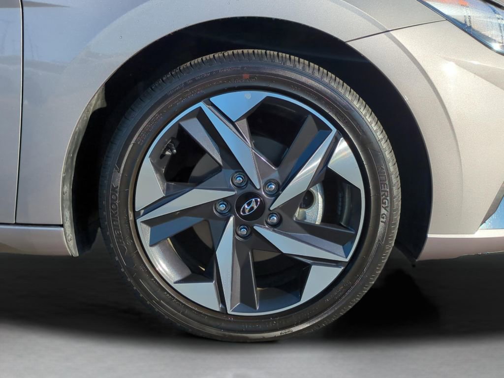 Certified 2023 Hyundai Elantra Limited image 10