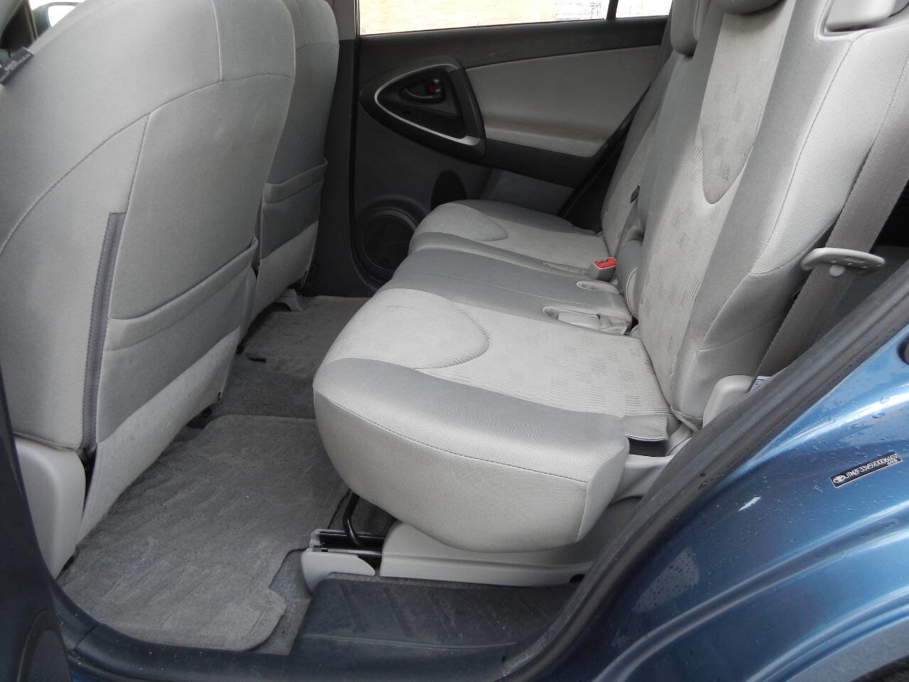 Used 2009 Toyota RAV4 2WD image 29