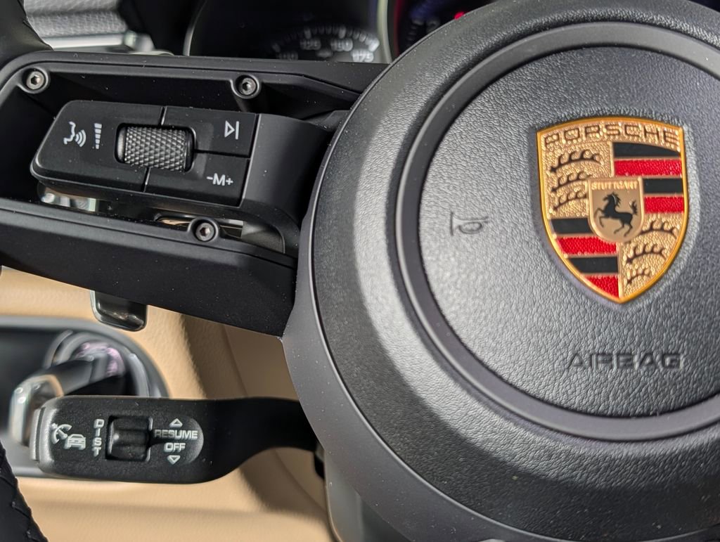 New 2026 Porsche Macan image 37