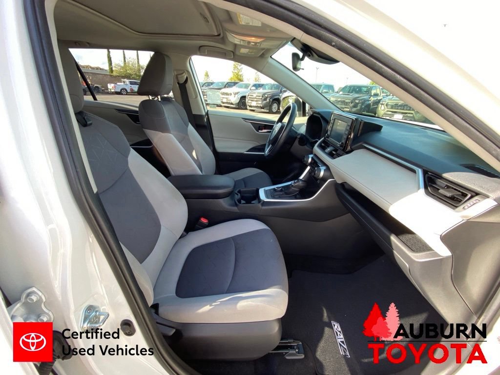 Certified 2021 Toyota RAV4 XLE w/ Convenience Package AWD/4WD image 15