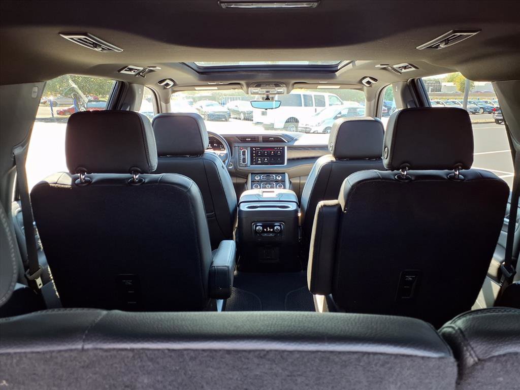 Used 2022 GMC Yukon XL Denali w/ Denali Premium Package image 35