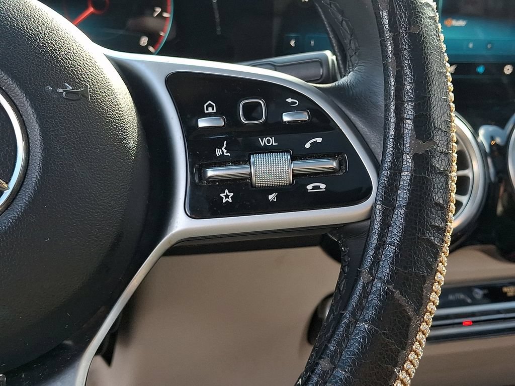 Used 2021 Mercedes-Benz GLB 250 4MATIC image 22
