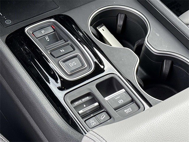 Used 2025 Honda Pilot Touring image 23