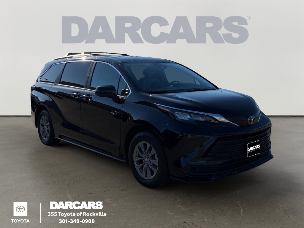 Used 2026 Toyota Sienna LE AWD/4WD image 1