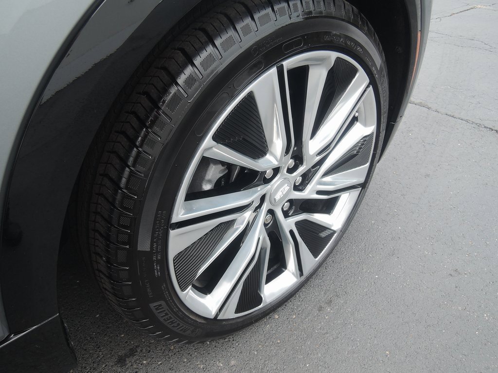 Used 2024 Cadillac Lyriq Luxury w/ LPO, Floor Liner Package image 46