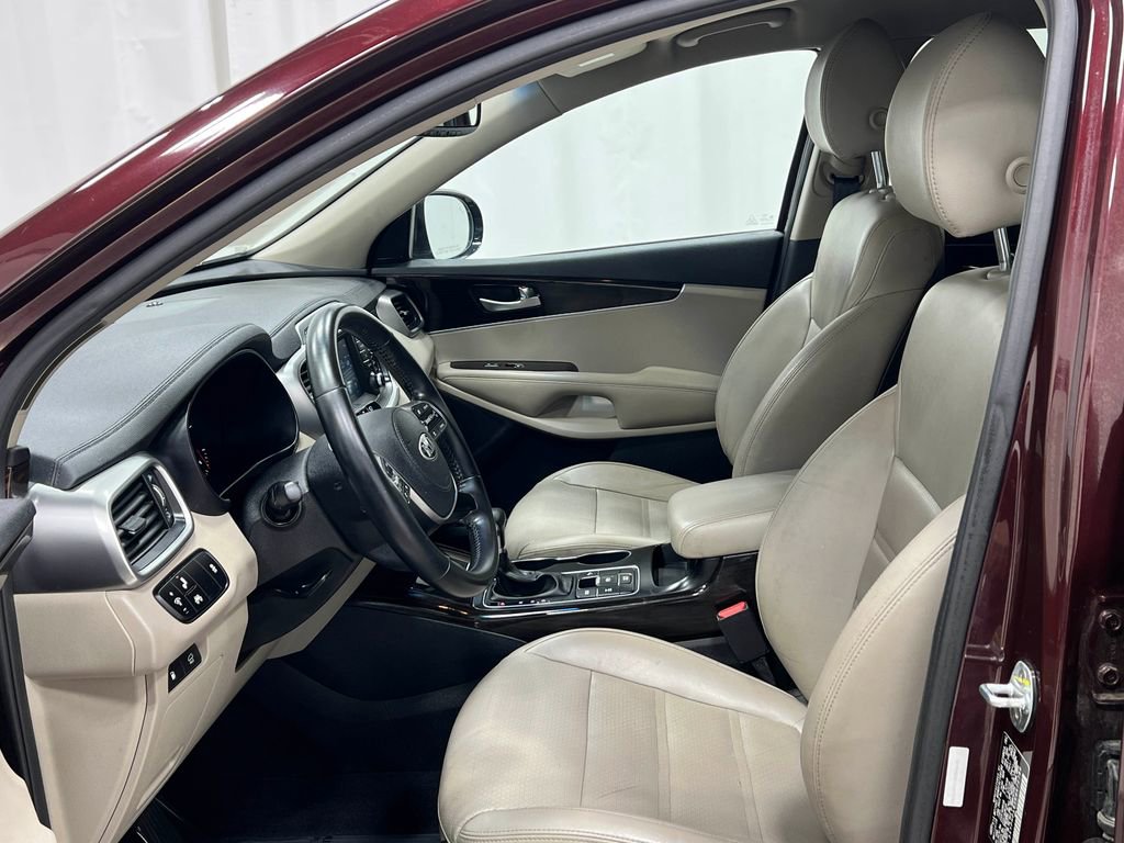 Used 2019 Kia Sorento EX image 12