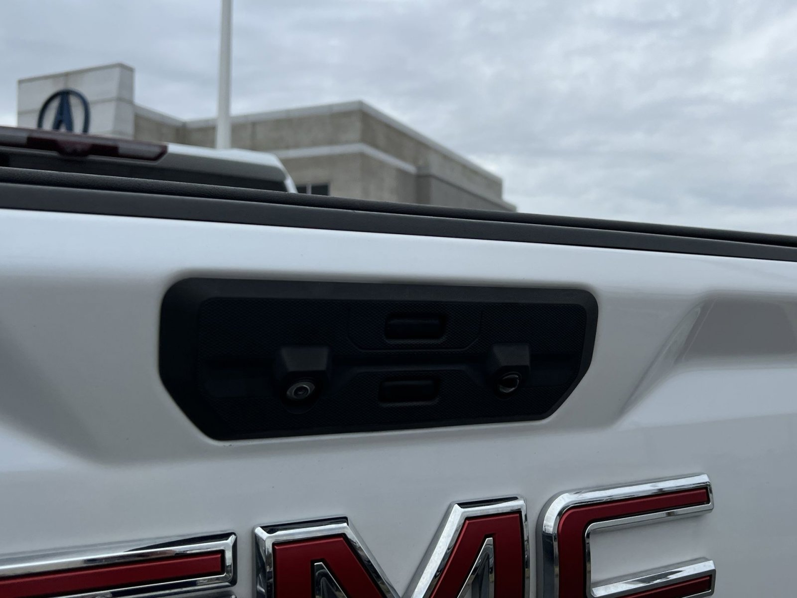 Used 2021 GMC Sierra 2500 Denali w/ Denali Ultimate Package image 24