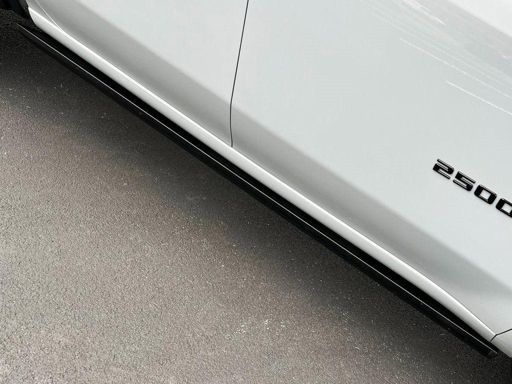 Used 2024 Chevrolet Silverado 2500 ZR2 w/ Technology Package image 19