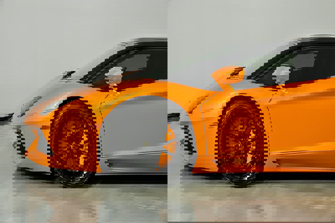 Used 2016 Lamborghini Aventador LP 700-4 image 6