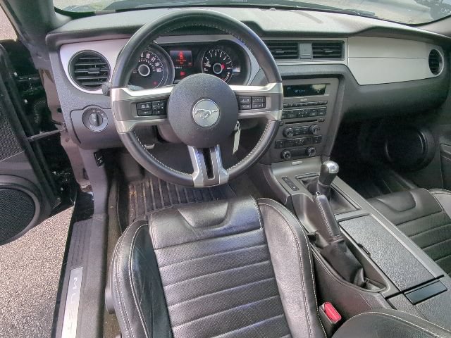 Used 2014 Ford Mustang GT Premium w/ GT Track Package RWD image 7