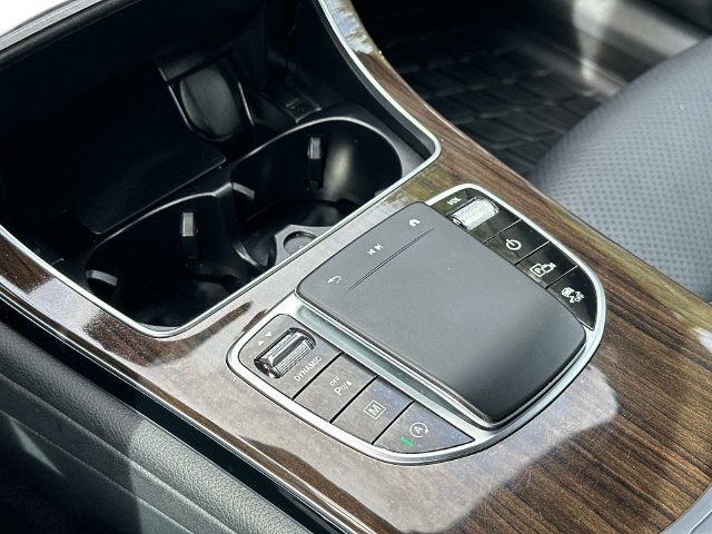 Certified 2022 Mercedes-Benz GLC 300 4MATIC image 30