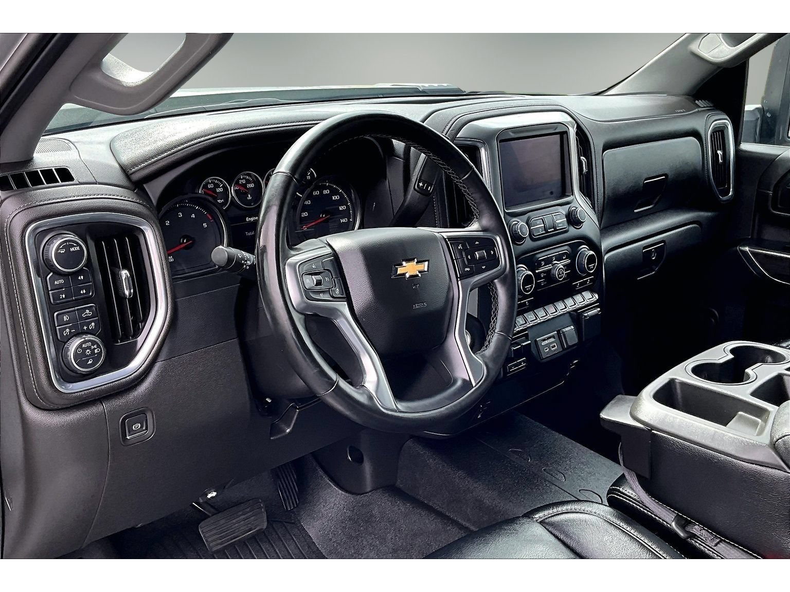 Used 2023 Chevrolet Silverado 3500 LTZ AWD/4WD image 15