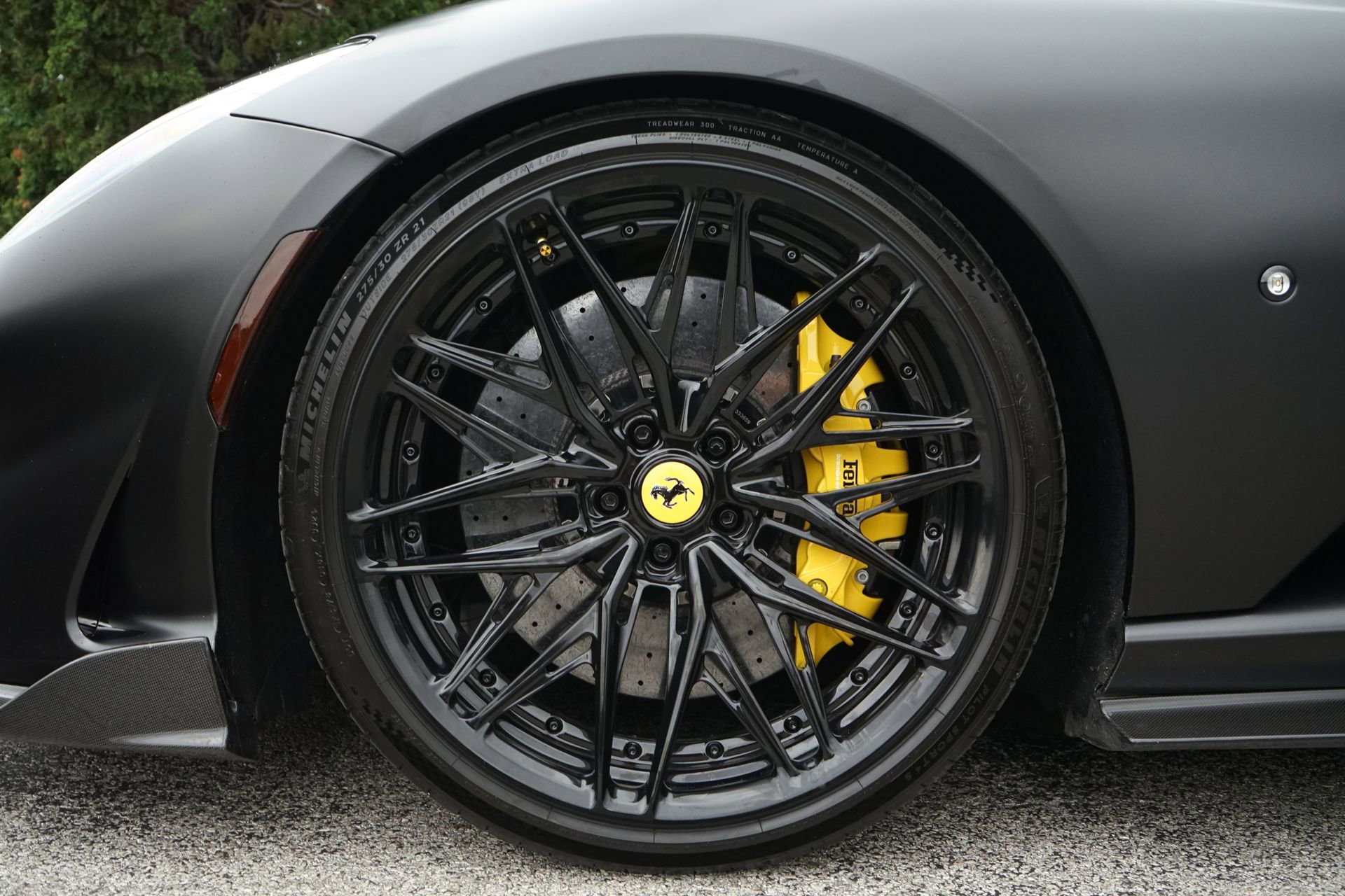 Used 2019 Ferrari 812 Superfast image 40