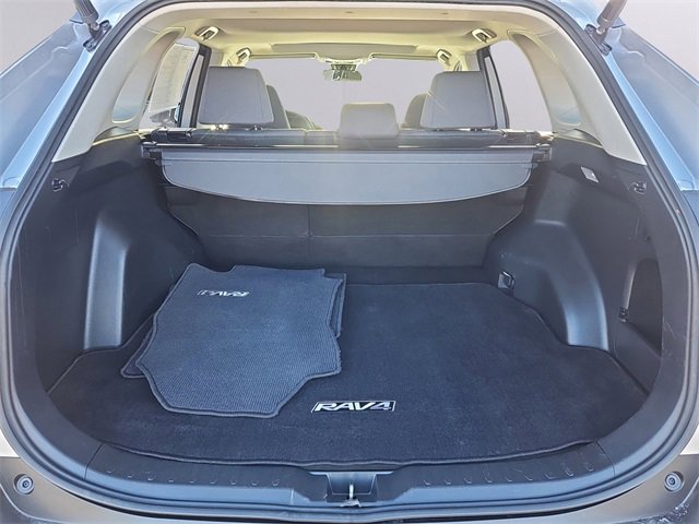 Used 2019 Toyota RAV4 XLE image 31