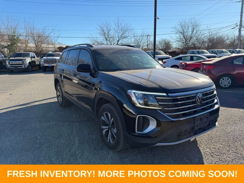 Used 2024 Volkswagen Atlas SE image 1