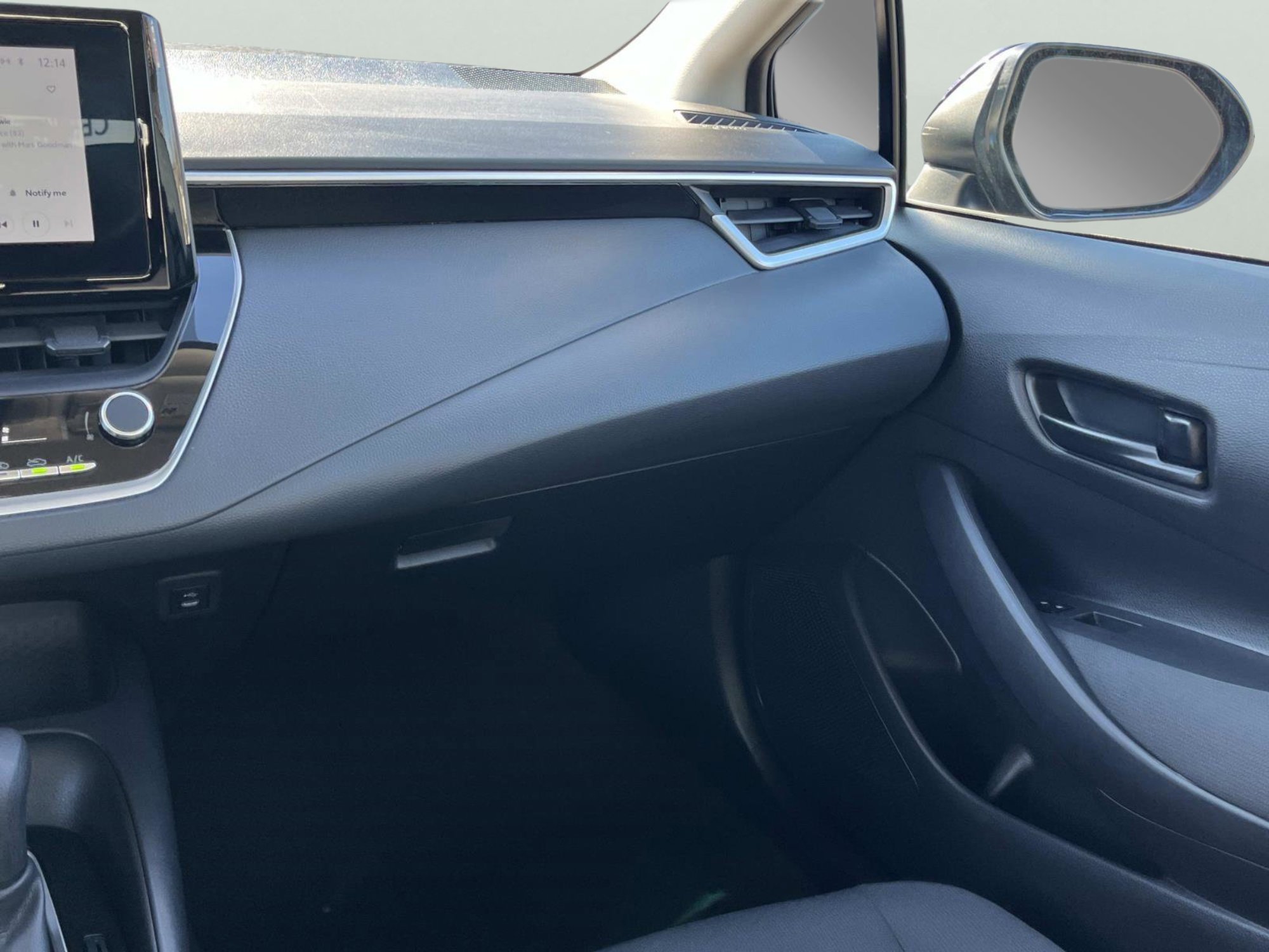 Used 2023 Toyota Corolla LE image 11