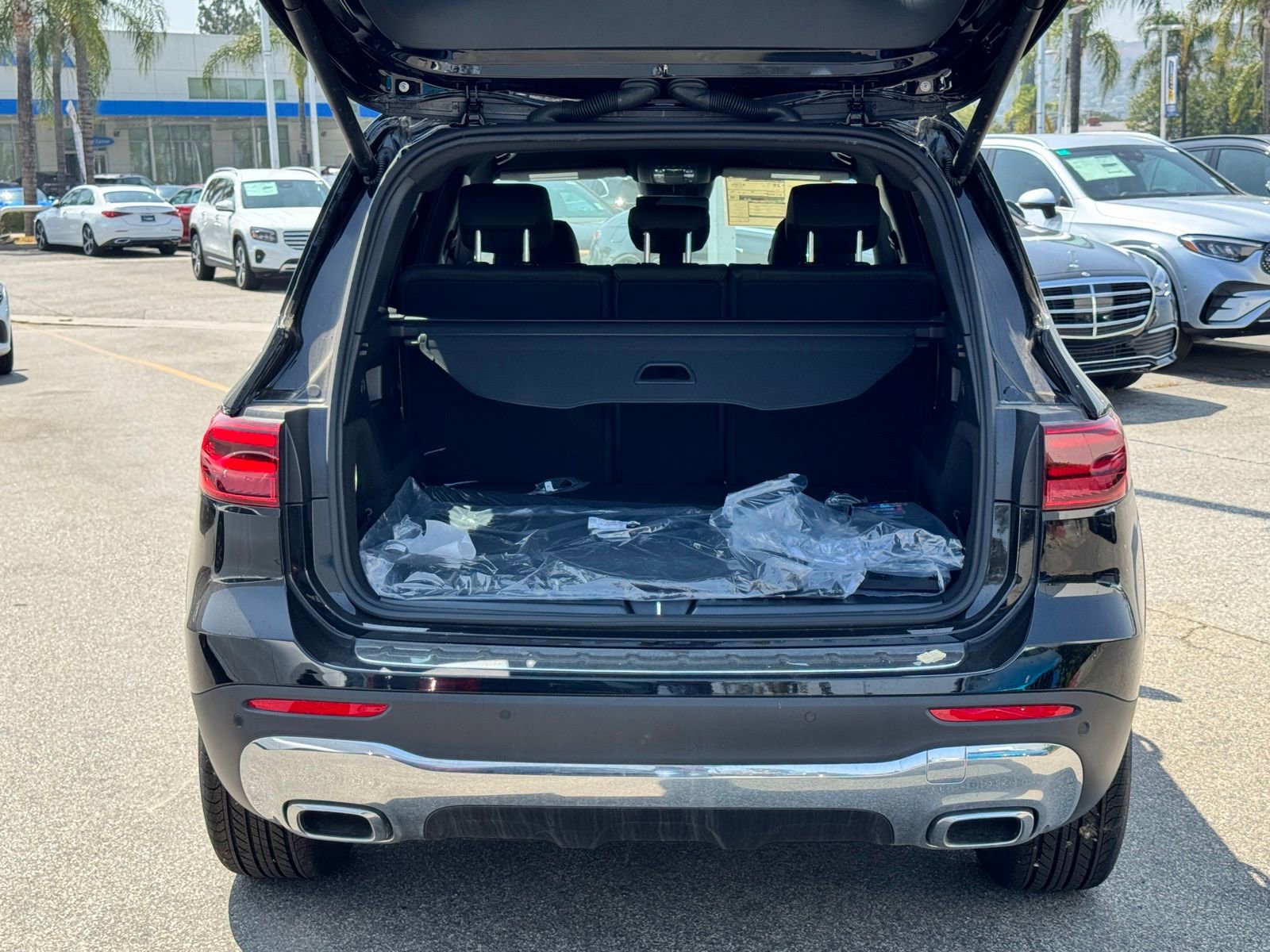 New 2025 Mercedes-Benz GLB 250 image 14