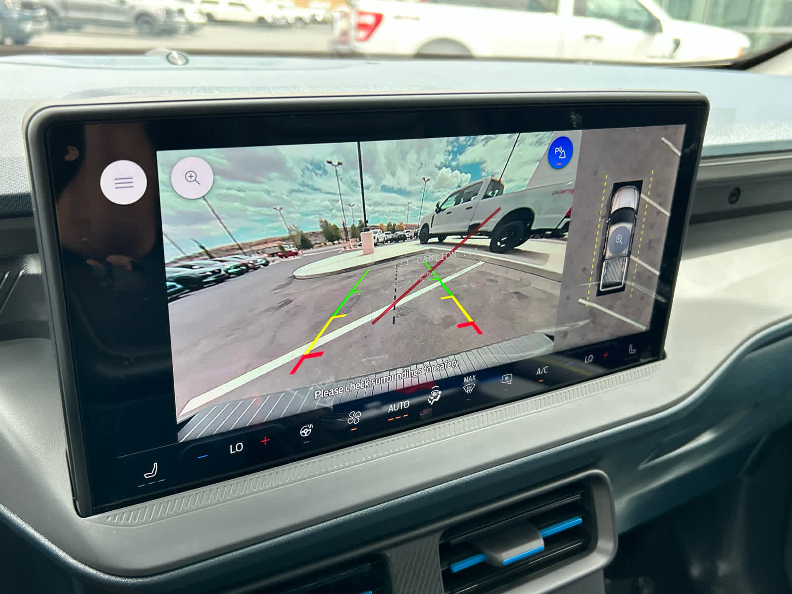 New 2025 Ford Maverick Lobo image 36