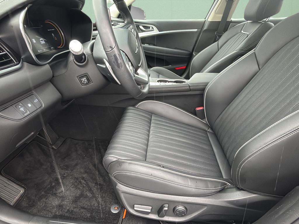 Used 2026 Genesis G70 2.5T Prestige image 19