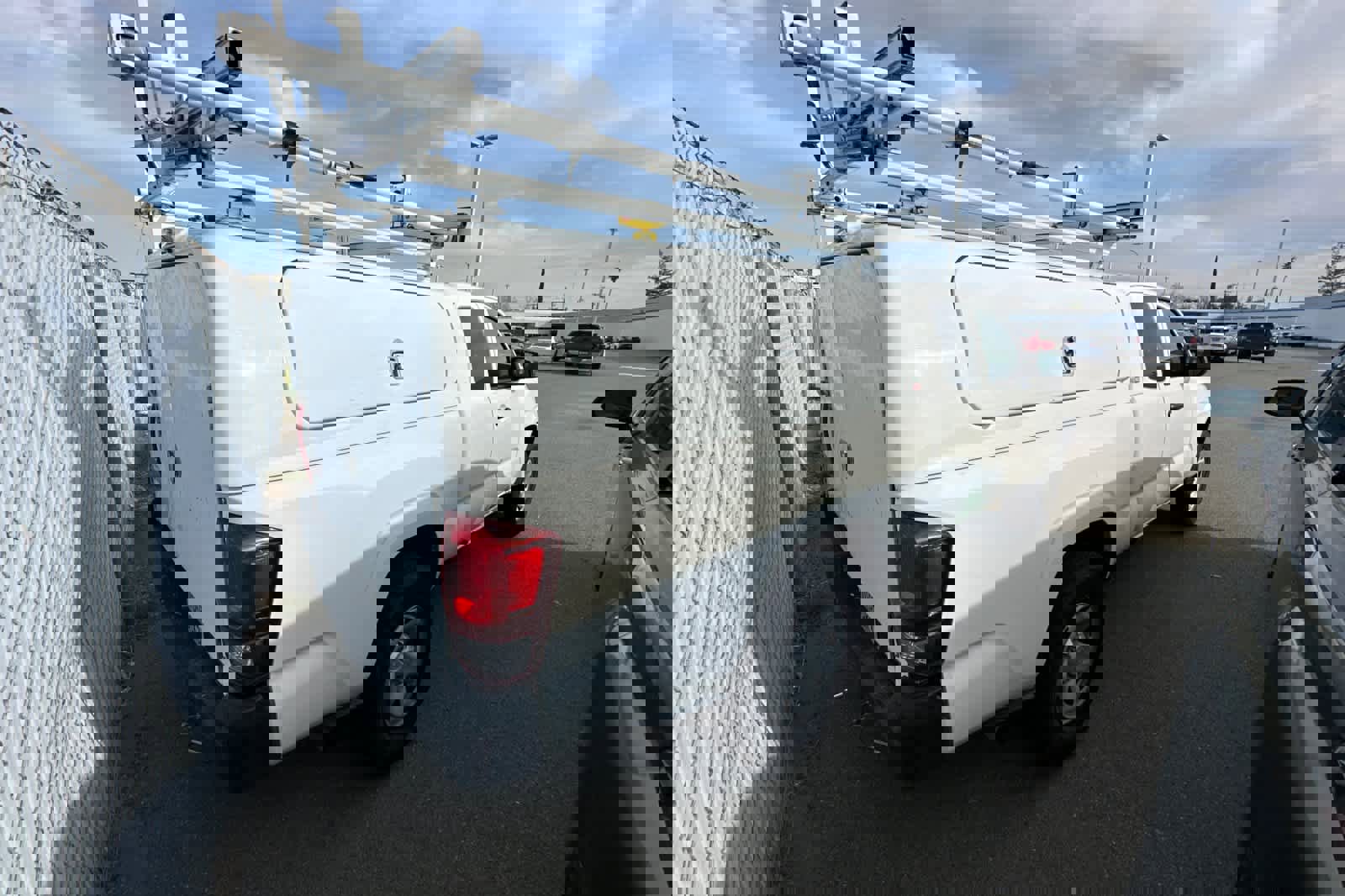 Used 2022 Toyota Tacoma SR image 2