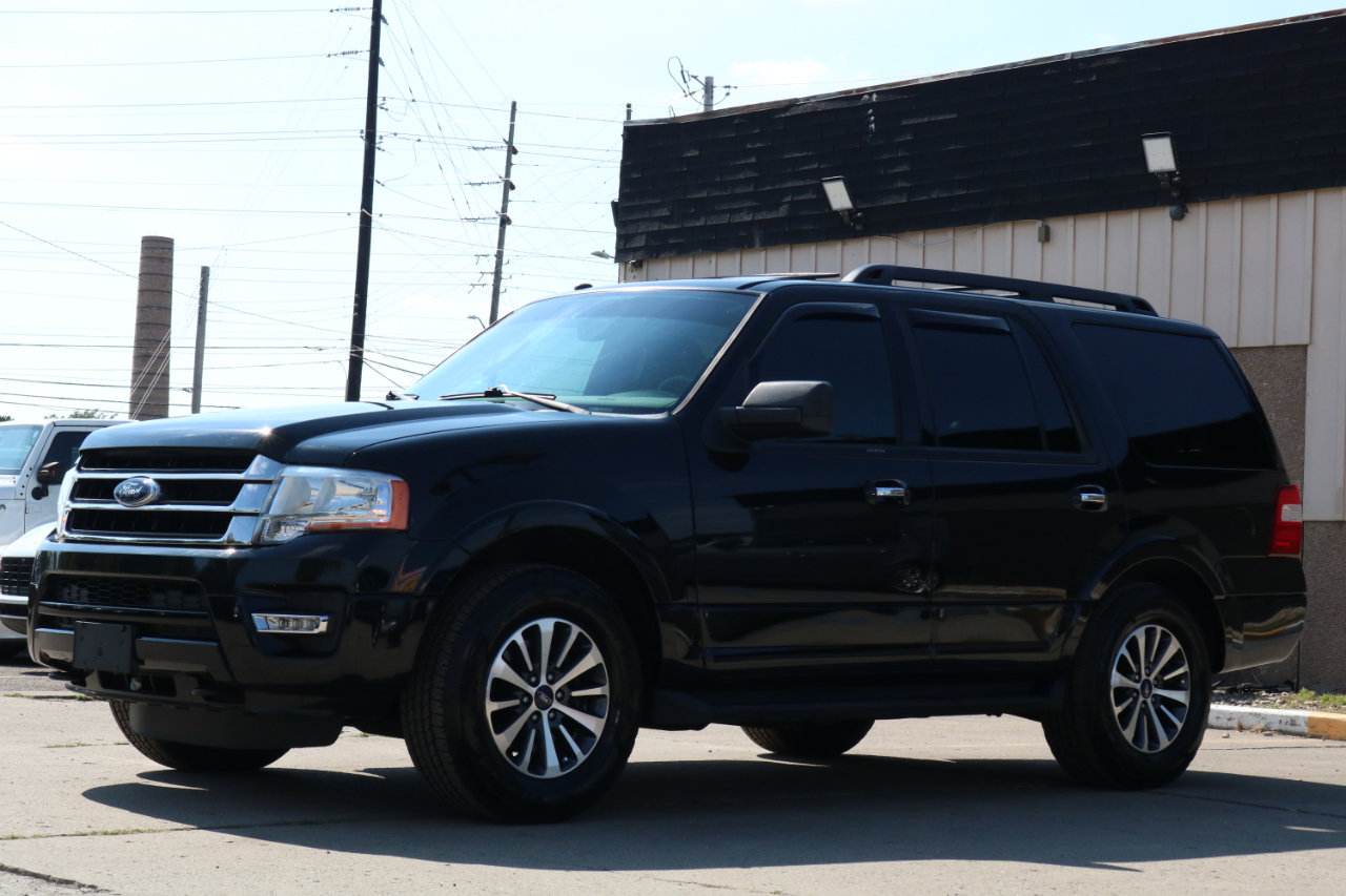 Used 2017 Ford Expedition XLT w/ Equipment Group 202A image 17