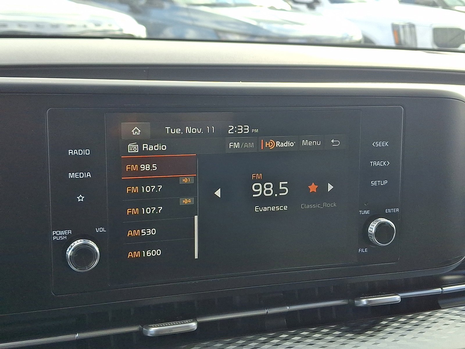 Used 2023 Kia Carnival LX image 17