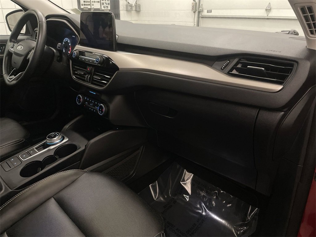 Used 2022 Ford Escape SEL image 22
