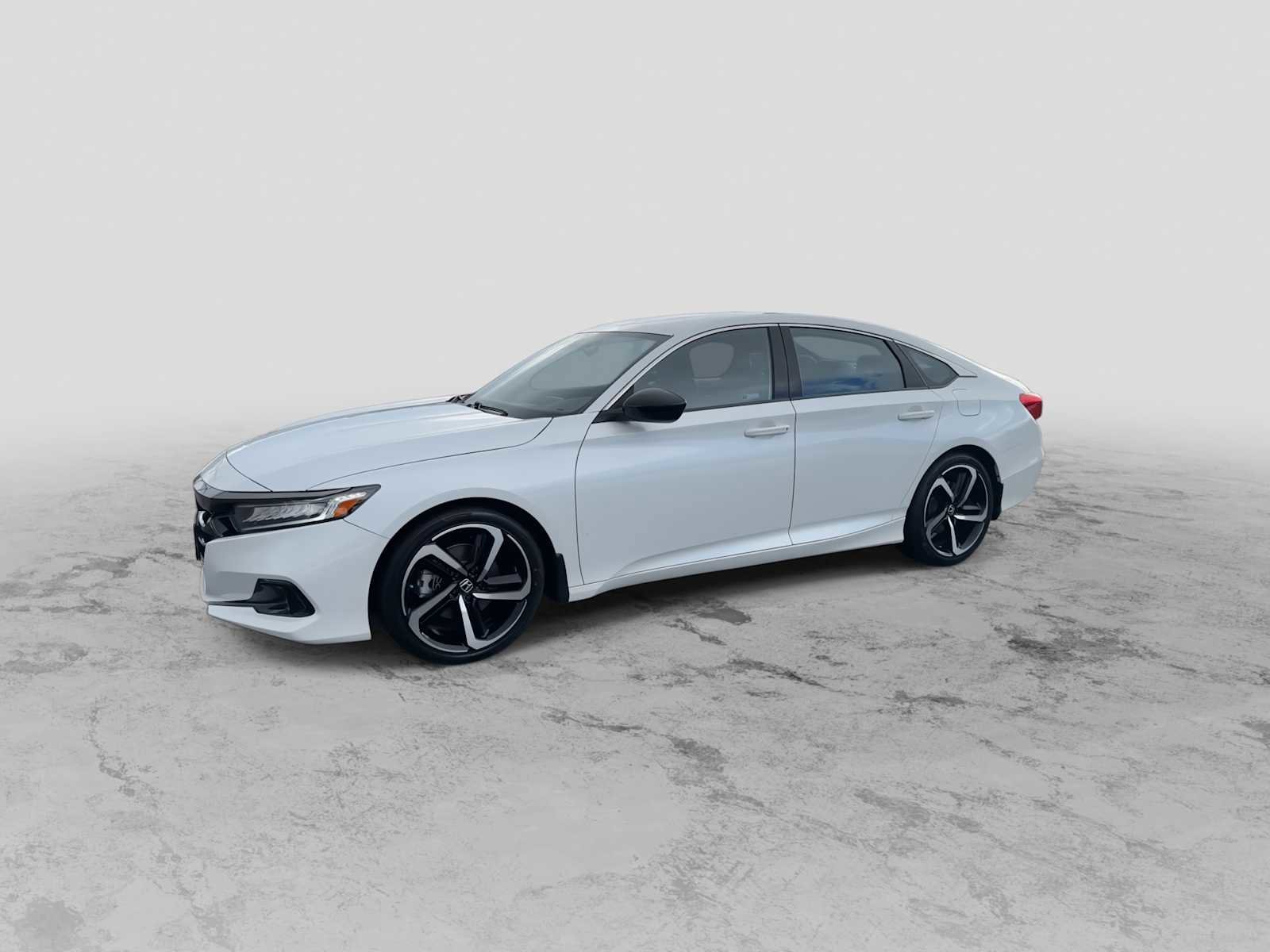 Used 2022 Honda Accord Sport image 4