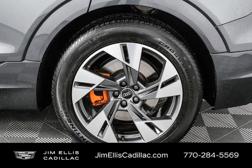 Used 2021 Audi e-tron Premium image 38