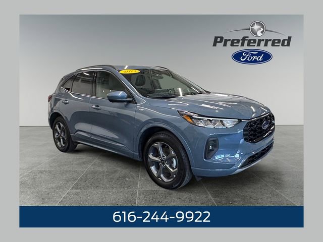 Used 2023 Ford Escape ST-Line Select w/ Tech Pack #2 AWD/4WD video 1
