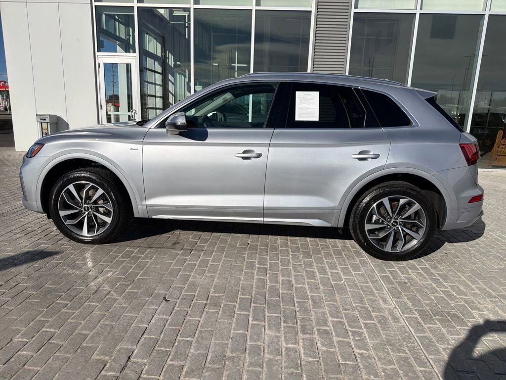 Used 2023 Audi Q5 2.0T Premium Plus w/ Premium Plus Package image 2
