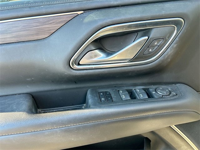 Used 2022 Chevrolet Suburban LT image 18